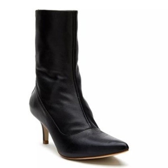 MATISSE Womens Cici Ankle Boots Size 7 Black Leather Pointed Toe Kitten Heel - Picture 1 of 12